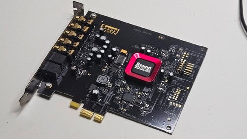 Περισσότερες πληροφορίες για "Creative Labs Sound Blaster Z"