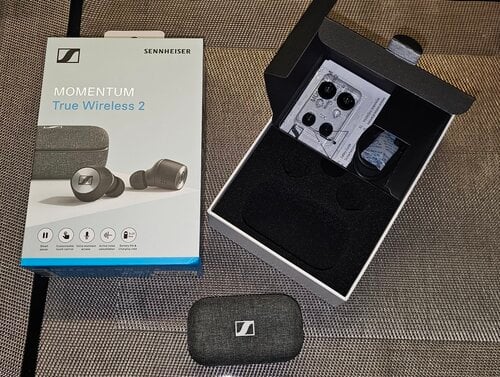 Περισσότερες πληροφορίες για "Sennheiser MOMENTUM True Wireless 2 Earbuds - Black (Μαύρο)"