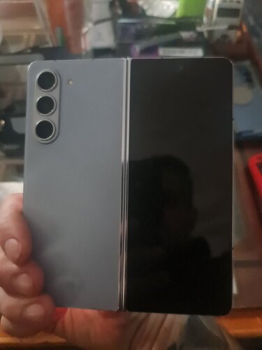 Περισσότερες πληροφορίες για "Samsung Galaxy Z Fold5 SM-F946B (Μπλε/256 GB)"