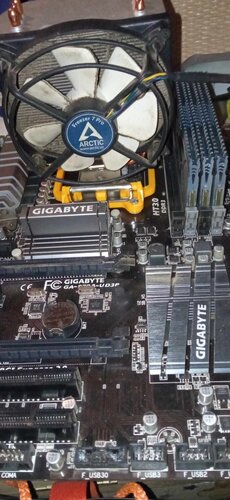 Περισσότερες πληροφορίες για "Μητρική (Gigabyte GA-970A-UD3P) Επεξεργαστής (FX8350) και RAM(kingston hyperx predator ddr3 12GB)"