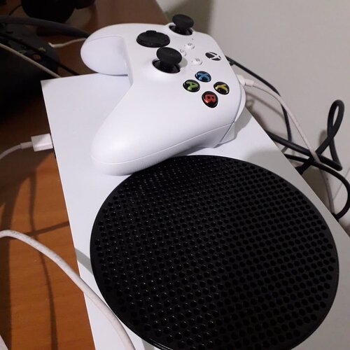 Περισσότερες πληροφορίες για "πουλιεται xbox series s"