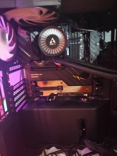 ASUS ROG Crosshair VIII Extreme