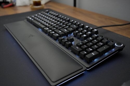 Περισσότερες πληροφορίες για "Razer Huntsman Elite - RBG & Optical Switches (Σε κράτηση)"