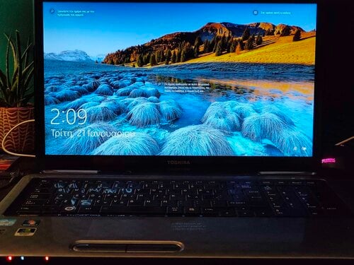 Περισσότερες πληροφορίες για "Toshiba Satellite"