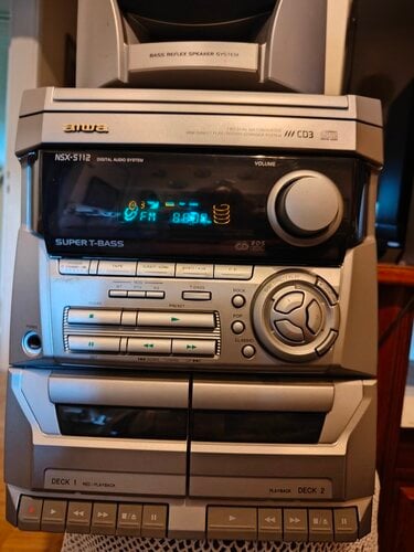 Περισσότερες πληροφορίες για "Vintage hi-fi AIWA NSX-S112 3 CD changer 2 cassette AUDIO SYSTEM MIDI HI-FI SUPER T-BASS"