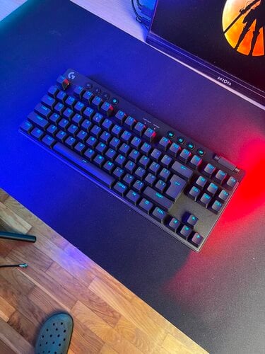 Περισσότερες πληροφορίες για "Logitech Pro X TKL Ασύρματο Gaming Μηχανικό Πληκτρολόγιο Tenkeyless"