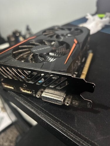 Περισσότερες πληροφορίες για "Gigabyte GeForce GTX 1050 Ti OC 4G"