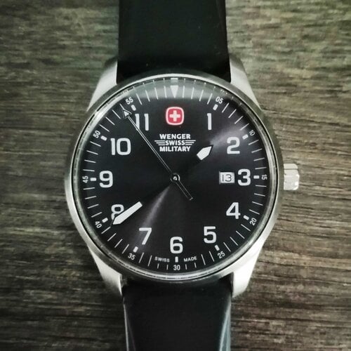 Περισσότερες πληροφορίες για "Wenger Swiss Military 42mm σε άριστη κατάσταση"