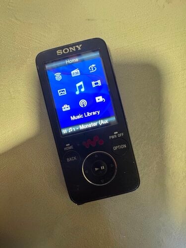 Περισσότερες πληροφορίες για "Sony Walkman"