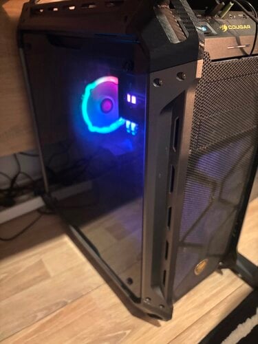 Περισσότερες πληροφορίες για "Gaming pc μαζι με οθονη πληκτρολογιο και ποντικι"