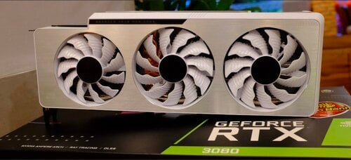 Περισσότερες πληροφορίες για "Gigabyte GeForce RTX 3080 VISION OC 10G"