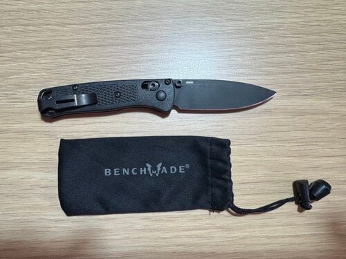 Περισσότερες πληροφορίες για "Benchmade Mini Bugout"