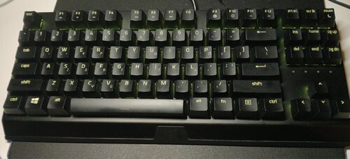 Περισσότερες πληροφορίες για "Razer BLACKWIDOW V3 TENKEYLESS"