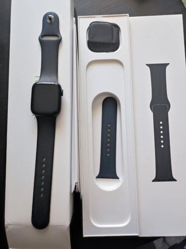 Περισσότερες πληροφορίες για "Apple Watch Series 8 (41mm/Μαύρο/Αλουμίνιο)"