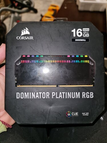 Περισσότερες πληροφορίες για "Corsair Dominator CMT16GX4M2D3600C18 (16 GB/DDR4/3600MHz)"