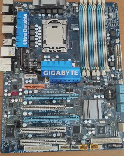 Περισσότερες πληροφορίες για "Gigabyte EX-58-UD4(LGA 1366) με Xeon X5650(6c/12t) και Gigabyte Z68A-D3H-B3 με Intel i5-2400S"