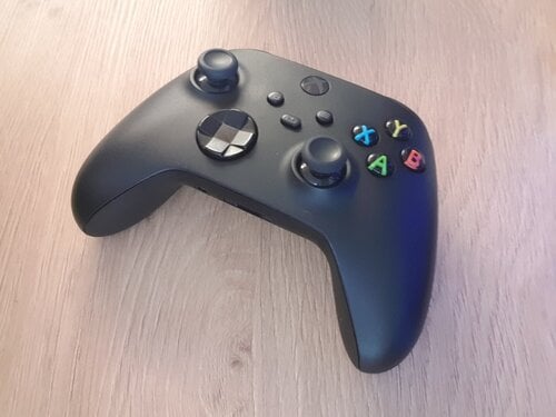 Περισσότερες πληροφορίες για "Microsoft Xbox Wireless Controller (Μαύρο/Ενσύρματo & Ασύρματo)"