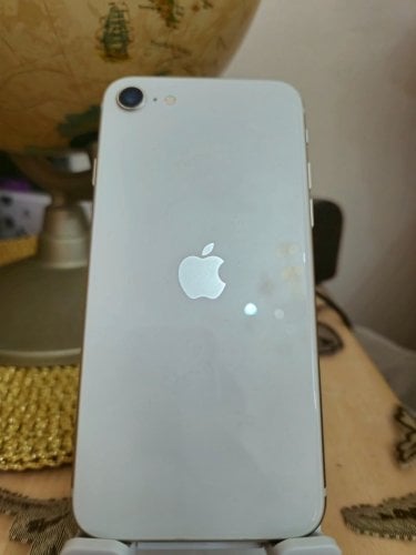Περισσότερες πληροφορίες για "Iphone SE 2022 3rd GEN Starlight"