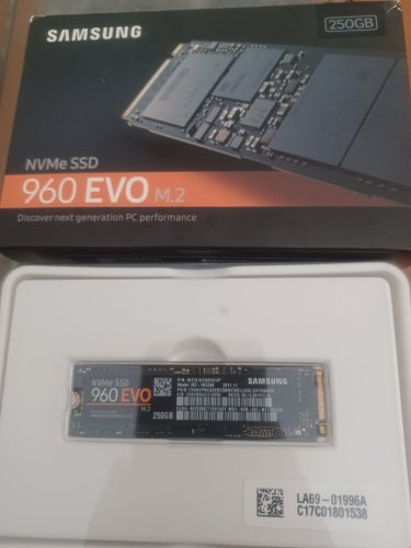 Περισσότερες πληροφορίες για "Samsung 960 EVO NVMe 250GB"
