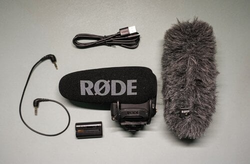 Περισσότερες πληροφορίες για "RODE VideoMic Pro +(Plus) & Windscreen"