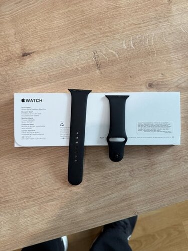 Περισσότερες πληροφορίες για "Apple Sport Band 46mm M/L Λουράκι Σιλικόνης"