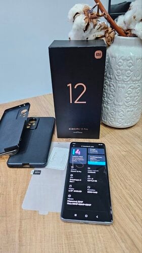 Περισσότερες πληροφορίες για "Xiaomi 12 pro 8/256"