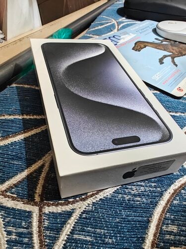 Περισσότερες πληροφορίες για "iPhone 15 pro max 512 GB"