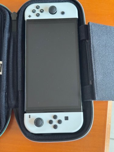 Περισσότερες πληροφορίες για "NINTENDO SWITCH OLED"