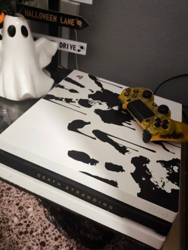 Περισσότερες πληροφορίες για "Sony PlayStation 4 Pro Death Stranding Limited Edition"