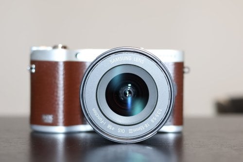 Περισσότερες πληροφορίες για "Samsung NX NX300 + 18-55mm"