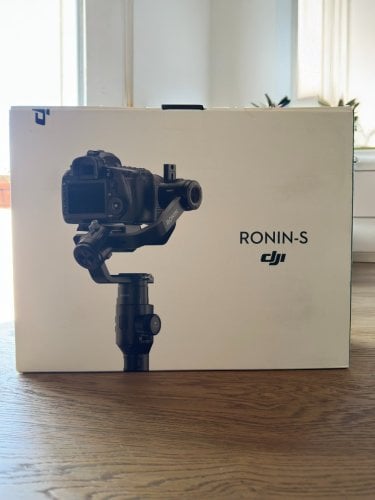 Περισσότερες πληροφορίες για "DJI Ronin - S"