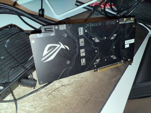 Περισσότερες πληροφορίες για "1070 NZXT water cooler 8gb"