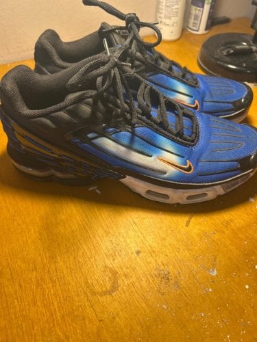 Περισσότερες πληροφορίες για "Nike Air Max Plus νούμερο 43 σε άριστη κατάσταση"