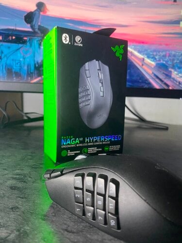 Περισσότερες πληροφορίες για "Razer Naga V2 HyperSpeed Ασύρματο"