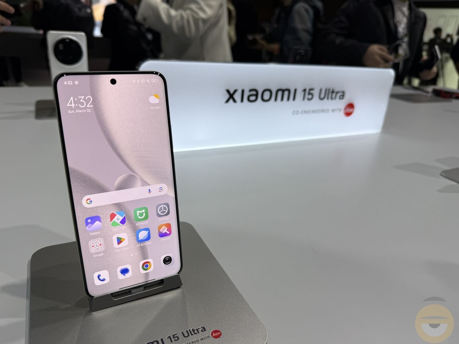 Περισσότερες πληροφορίες για "Η Xiaomi παρουσιάζει το 15 Ultra με κορυφαίο σύστημα καμερών, AI και επιδόσεις"