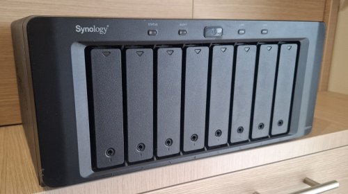Περισσότερες πληροφορίες για "Synology DS1812+ μαζί με 8 x 1TB HDD's"