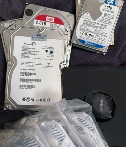 Περισσότερες πληροφορίες για "6x HDDs & 3x ASUS Fans"