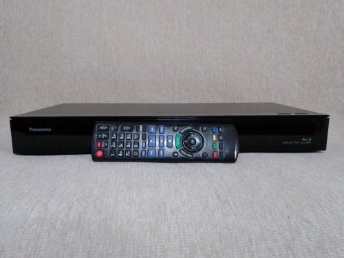 Περισσότερες πληροφορίες για "PANASONIC DMR 760 - BLURAY DISC RECORDER - 500GB - TWIN TUNER - 4K UPSCALE"