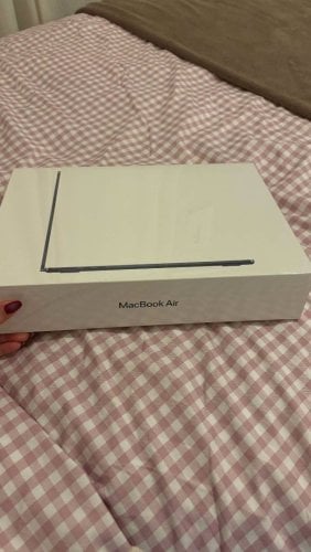 Περισσότερες πληροφορίες για "Apple MacBook Air M2 Midnight Laptop 13.6" - Καινούριο"