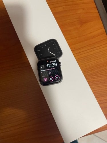 Περισσότερες πληροφορίες για "Apple Watch Nike Series 5 (44mm/γκρι/Αλουμίνιο)"