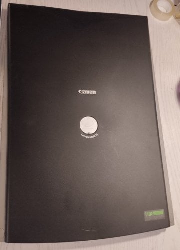 Περισσότερες πληροφορίες για "Scanner Canon Lide 25"