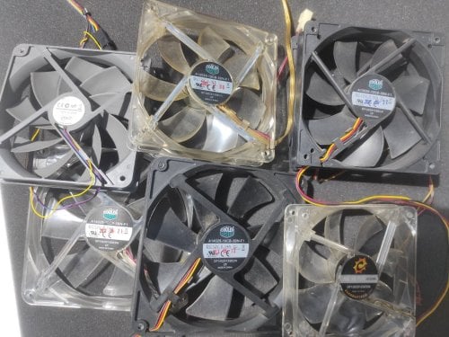 Περισσότερες πληροφορίες για "Lot από 9 PC Fans, πακέτο από 9 ανεμιστήρια υπολογιστή."