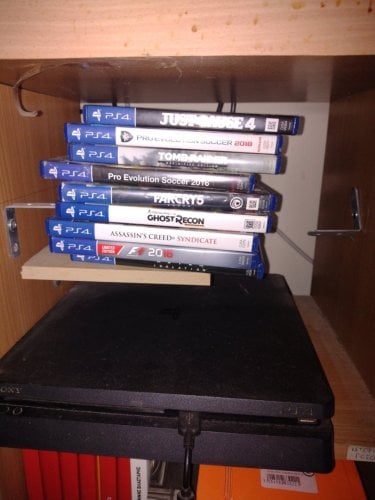 Περισσότερες πληροφορίες για "Ps4+10 games++ χειριστήριο"