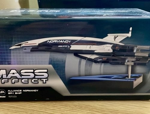 Περισσότερες πληροφορίες για "MASS EFFECT ALLIANCE NORMANDY SR-1 LIMITED-EDITION SILVER METAL FINISH"