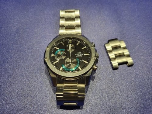 Περισσότερες πληροφορίες για "Casio Edifice Ρολόι Χρονογράφος Μπαταρίας με Ασημί Μεταλλικό Μπρασελέ (EFR-S567D-1AVUEF)"