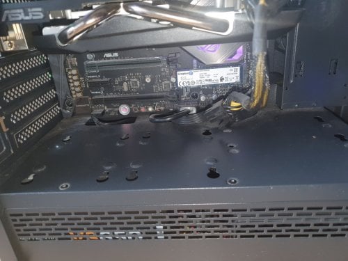 Περισσότερες πληροφορίες για "ASUS ROG MAXIMUS IX HERO + i7 7700k(με τη μαμα ψυκτρα) + Corsair vs 650"