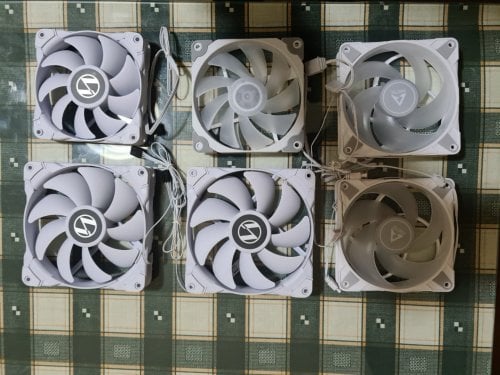 Περισσότερες πληροφορίες για "Lian Li White fans, Arctic P12 PWM PST ArgB"