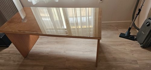 Περισσότερες πληροφορίες για "Γραφείο με γυαλί"