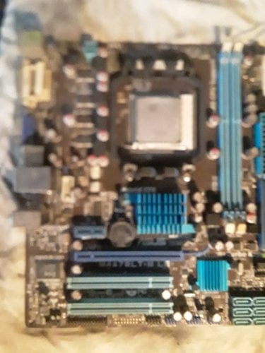 Περισσότερες πληροφορίες για "σετ intel amd AIO laptop"