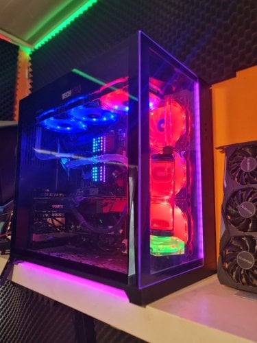 Περισσότερες πληροφορίες για "Lian Li PC-O11 Dynamic Designed by Razer (Tower/Μαύρο)"